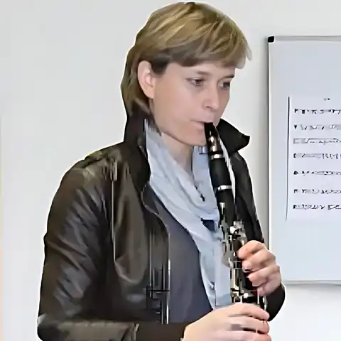 Melika Louet, professeur de clarinette et de saxophone à l'école de Musique La Lyre Mélusine, Lusignan