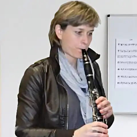 Melika Louet, professeur de clarinette et de saxophone à l'école de Musique La Lyre Mélusine, Lusignan